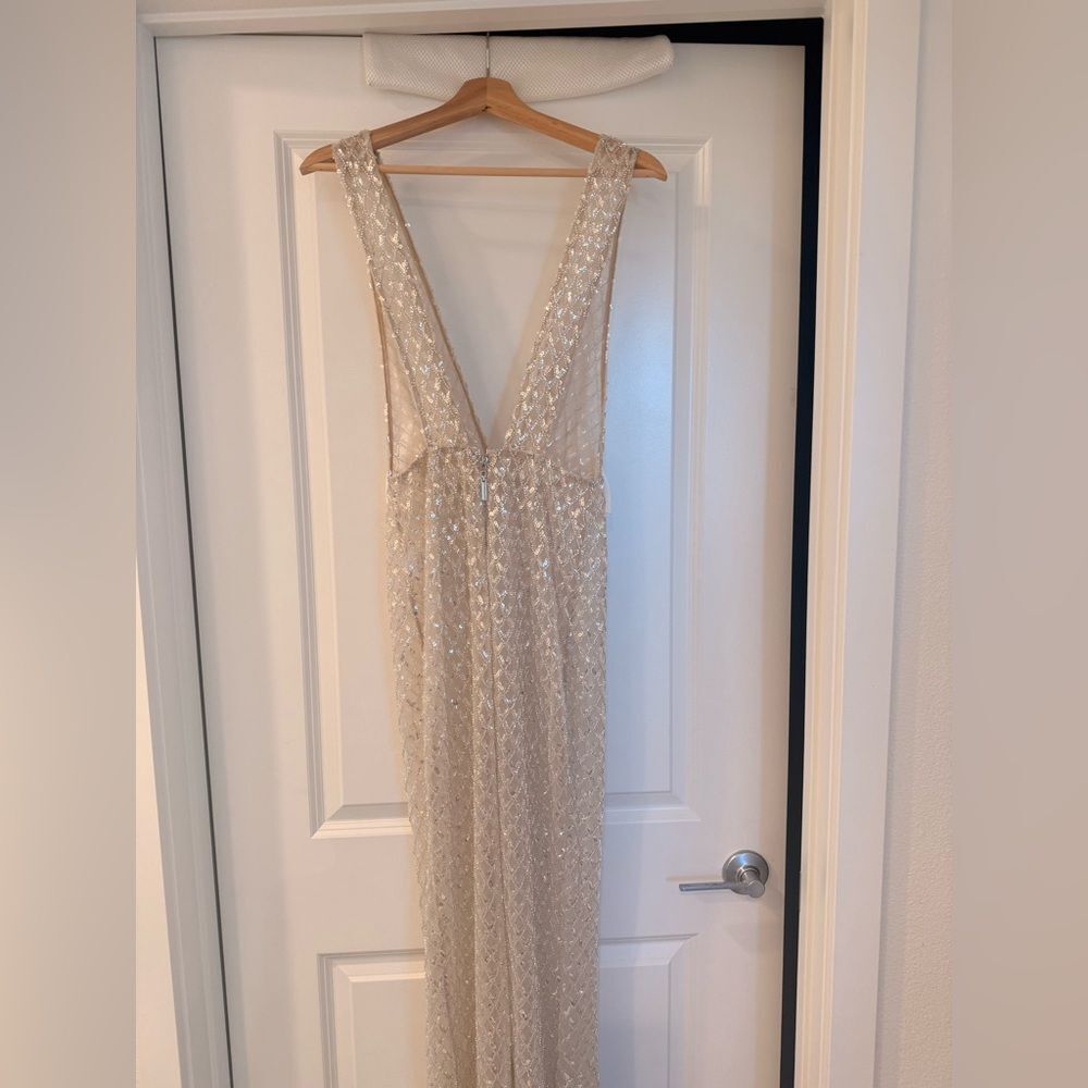 NWOT BRONX AND BANCO Liora Bridal Gown , Elegant Silver Evening Gown with Bow - Picture 12 of 16